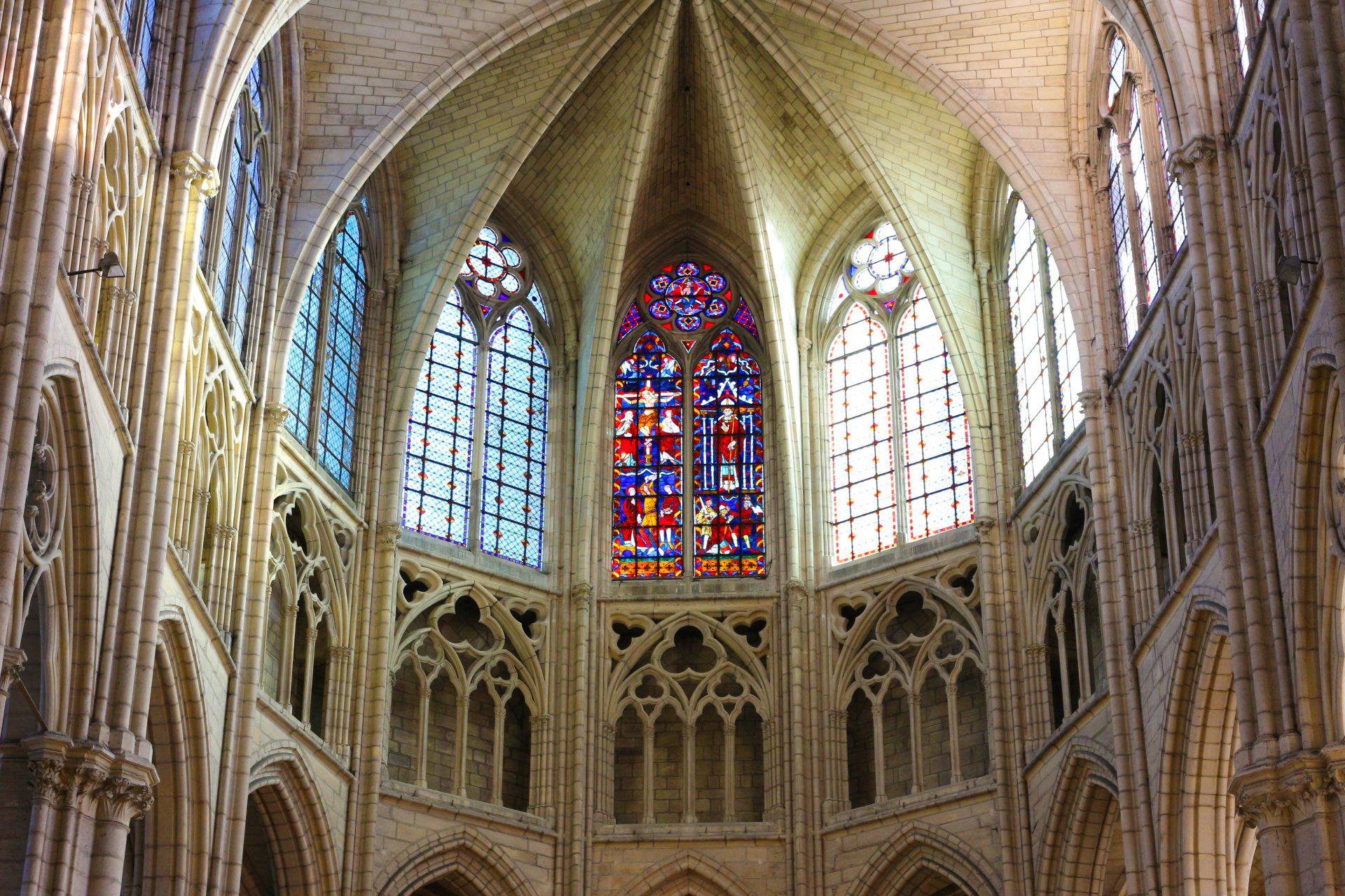Vitraux de la cathédrale Saint-Etienne de Meaux